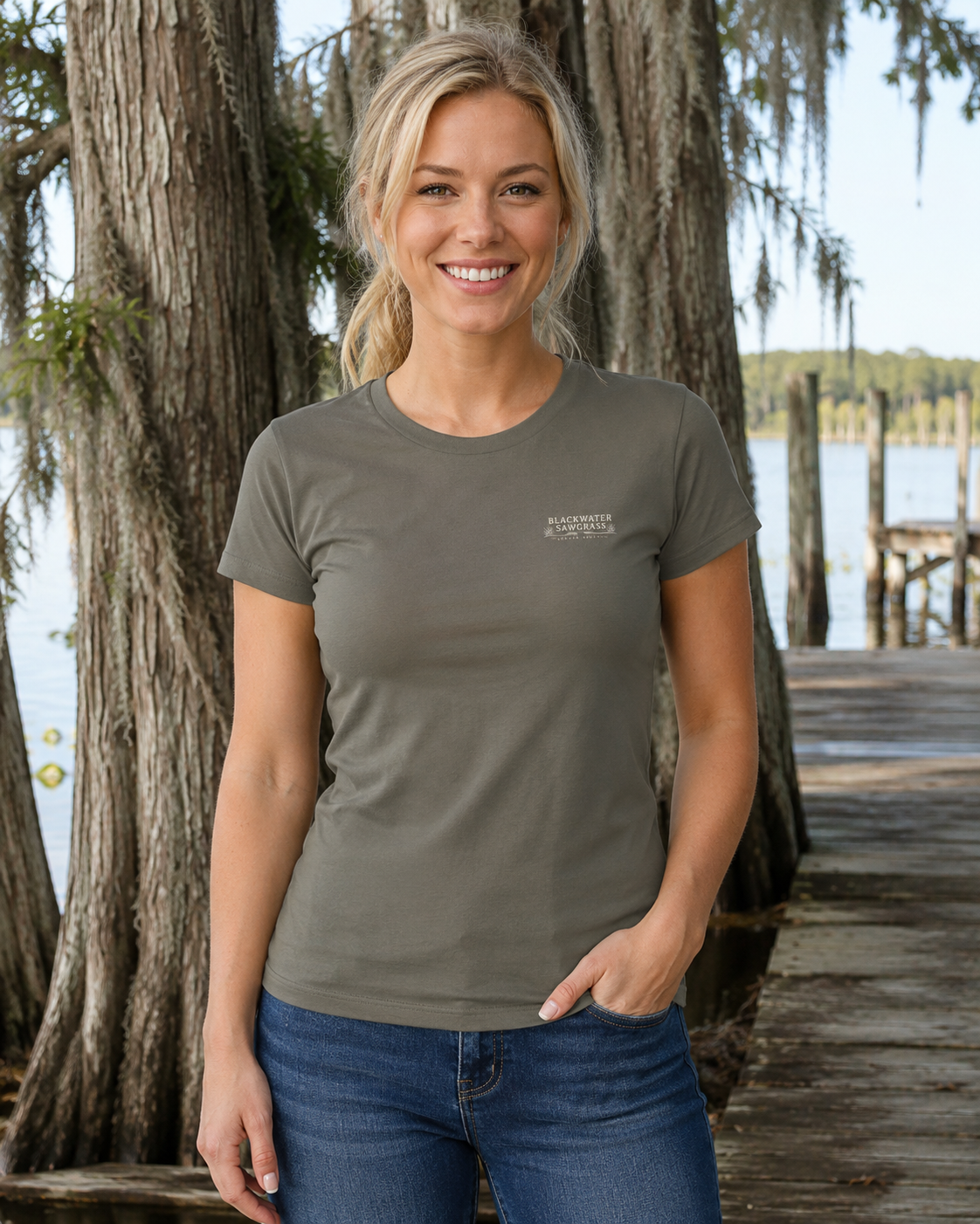 Where the Spanish Moss Hangs - Women's Graphic Tee
